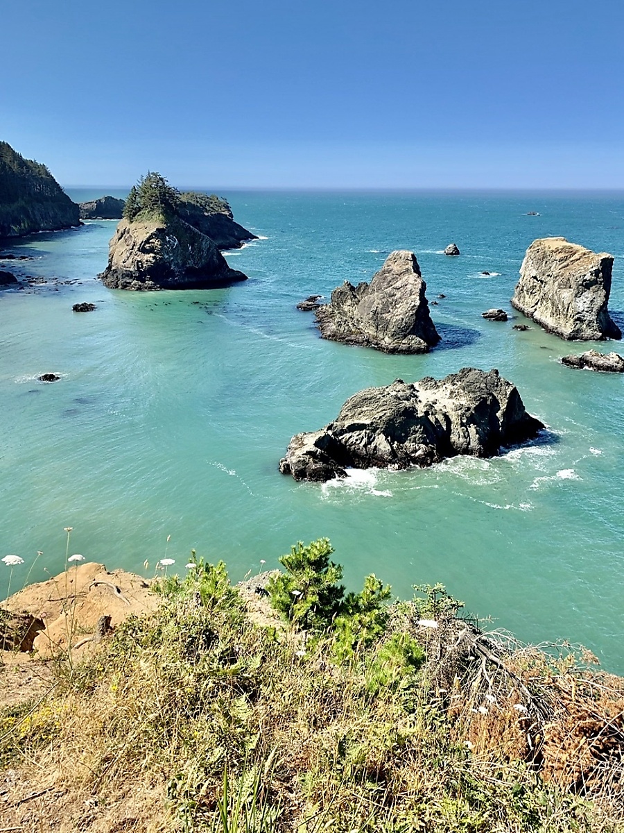 Sea Stacks near Arch Rock along the southern Oregon Coast