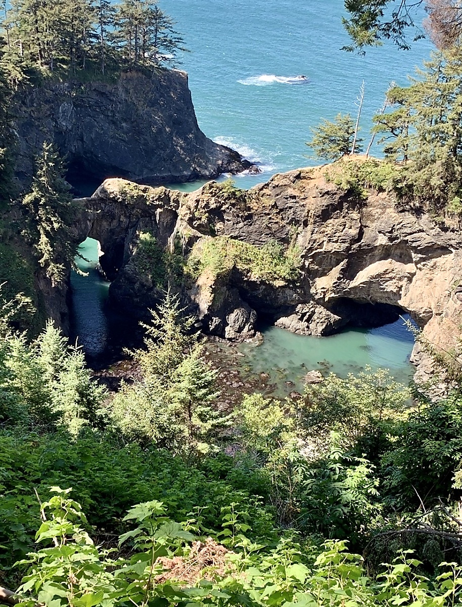 The Natural Bridges in Samuel Boardman Corridor