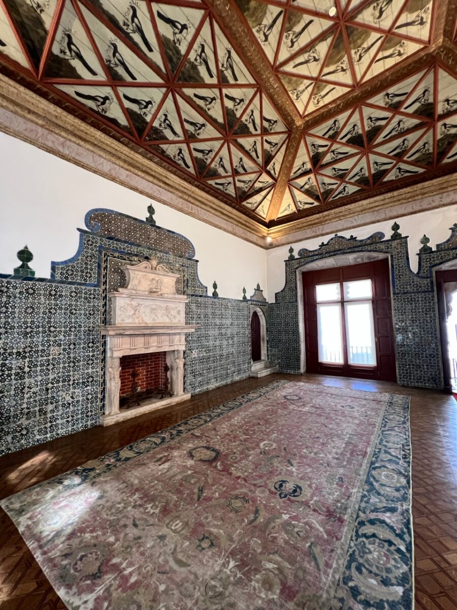 The magpie room in Sintra National Palace