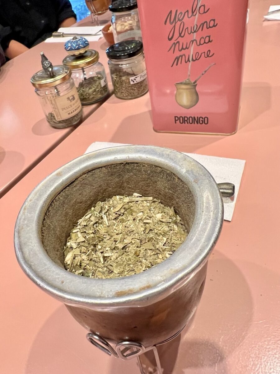 The correct amount of Yerba leaves when making Mate