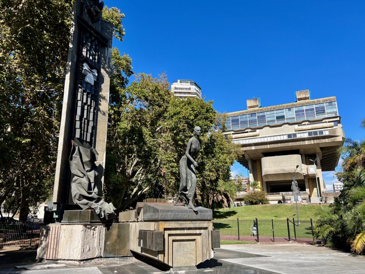 The Evita statue at Plaza Evita Perón with the Biblioteca Nacional in the background