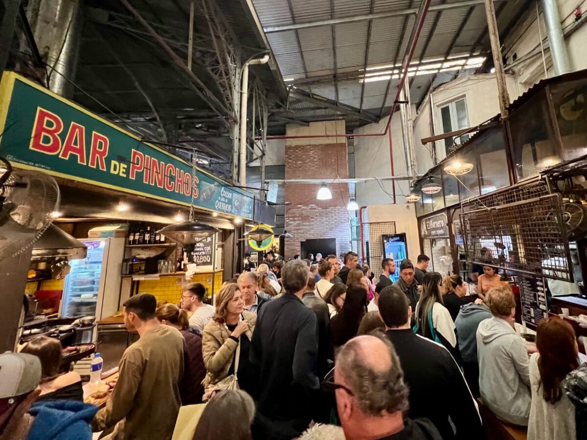 Sunday crowds at the San Telmo Market