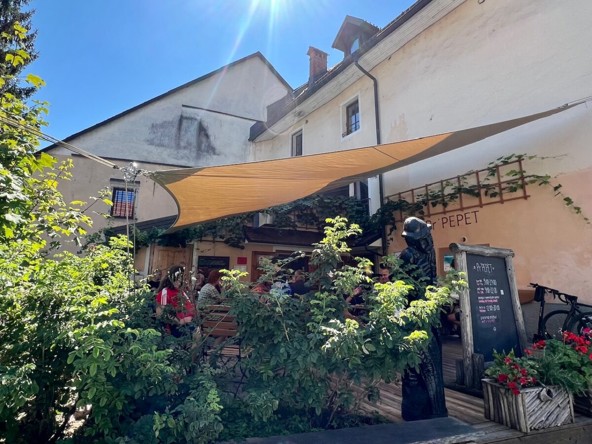 The outside dining patio at Pr' Pepet in Skofja Loka Slovenia